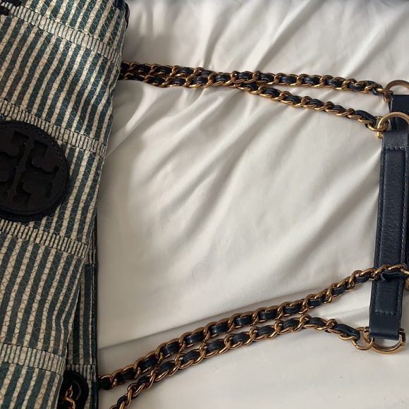 Tory Burch summer purse!!! Make an offer’ - Picture 5 of 5